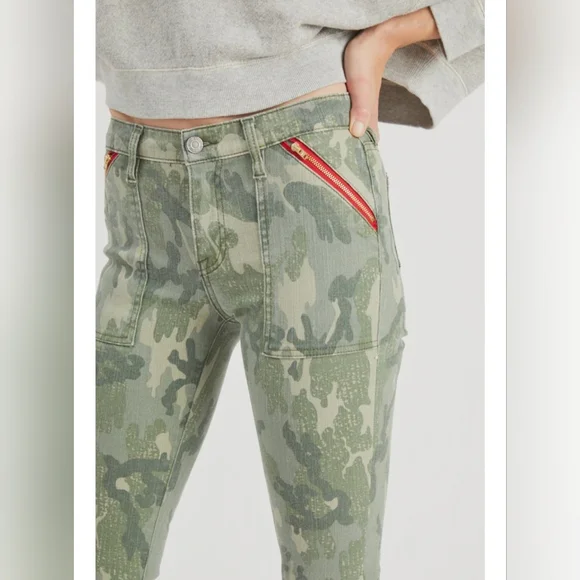 NWT Etienne Marcel Camo Red Zipper Skinny Jeans Sz 28 - Picture 3 of 11